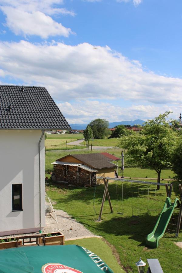 Hotel Garni Austermayer Traunreut Extérieur photo