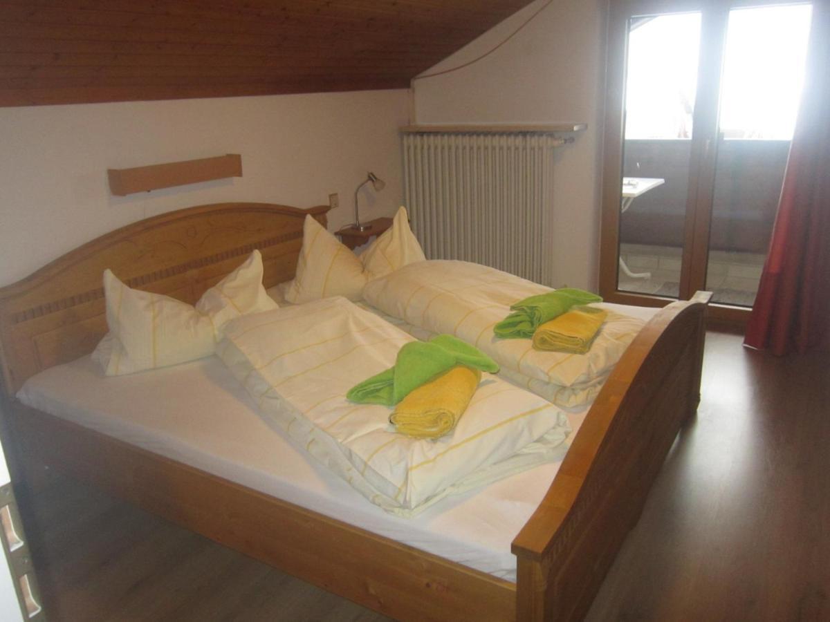Hotel Garni Austermayer Traunreut Extérieur photo