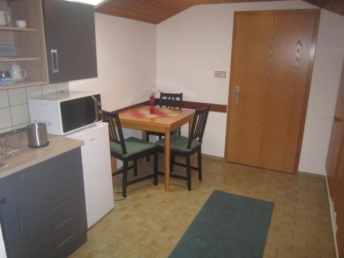 Hotel Garni Austermayer Traunreut Extérieur photo